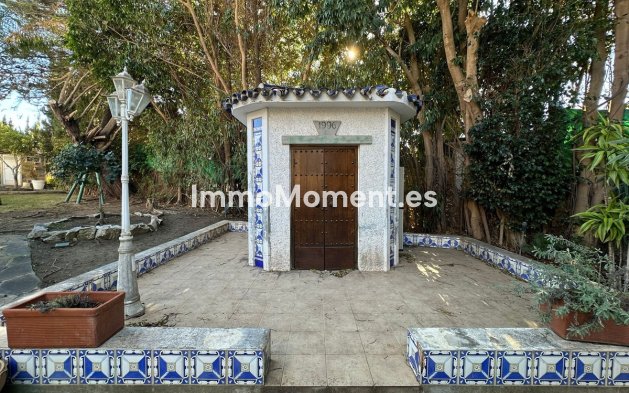 Resale - Villa - Marbella - Marbesa