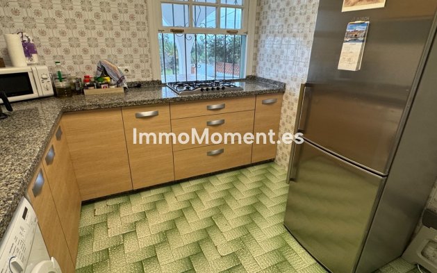 Revente - Villa - Estepona  - Estepona Centro