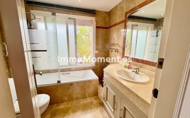 Revente - Maison mitoyenne - Marbella - Nueva Andalucía