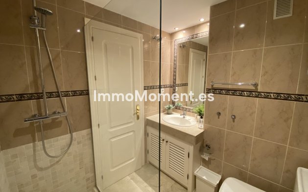 Wiederverkauf - Wohnung - Marbella - Nueva Andalucía