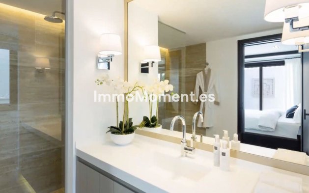 Reventa - Villa - Marbella - Aloha