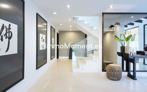 Reventa - Villa - Marbella - Aloha