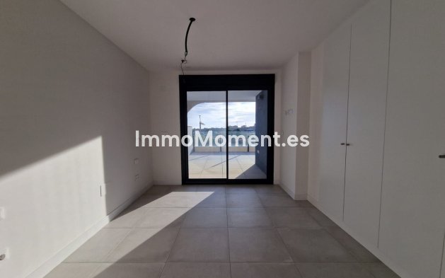 Resale - Apartment - Estepona - Selwo