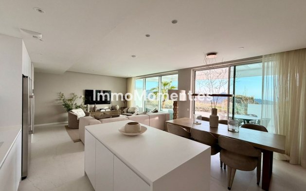 Wiederverkauf - Wohnung -   Inländisch - Ojén