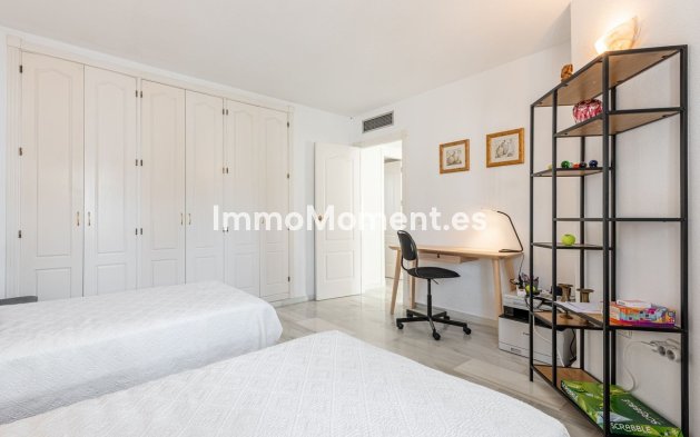 Wiederverkauf - Wohnung - Marbella - Nueva Andalucía