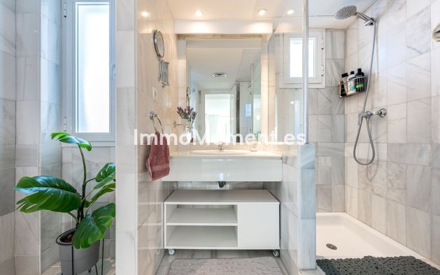 Wiederverkauf - Wohnung - Marbella - Nueva Andalucía