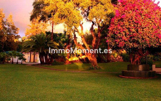 Resale - Villa - Marbella - Elviria