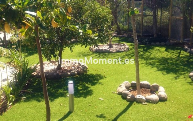 Resale - Villa - Marbella - Elviria