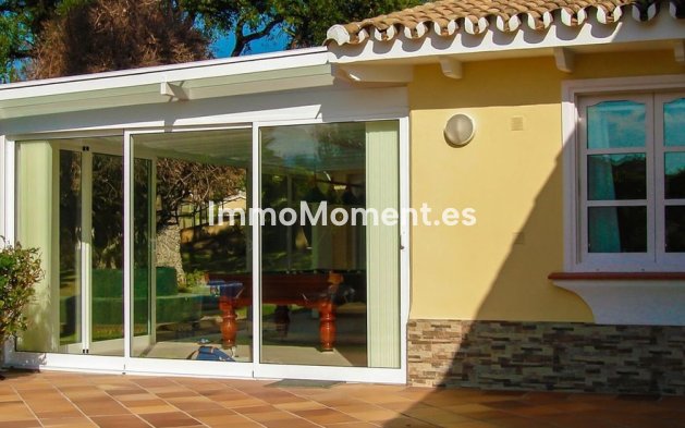 Resale - Villa - Marbella - Elviria