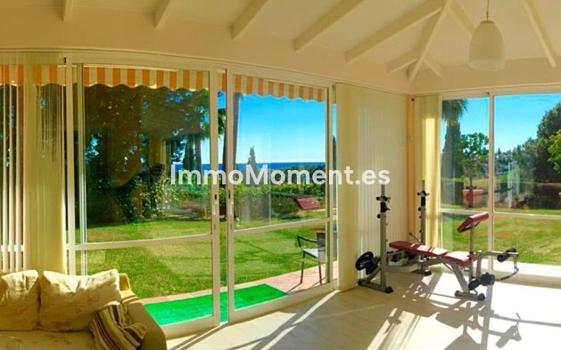 Resale - Villa - Marbella - Elviria