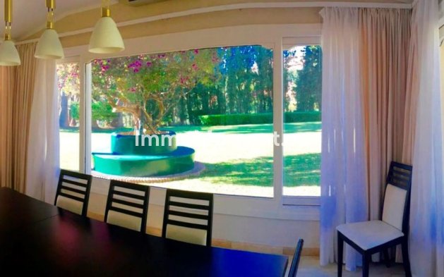 Resale - Villa - Marbella - Elviria