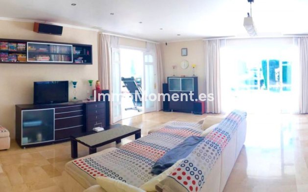 Resale - Villa - Marbella - Elviria