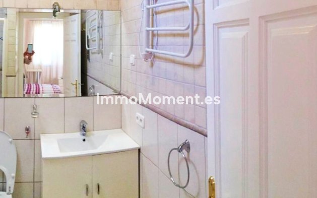 Resale - Villa - Marbella - Elviria