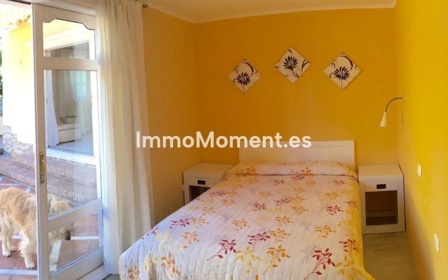 Resale - Villa - Marbella - Elviria