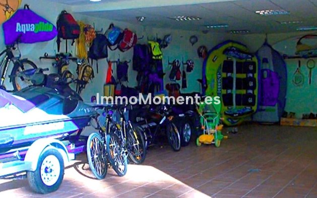 Resale - Villa - Marbella - Elviria