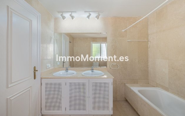 Resale - Townhouse - Benahavís - Benahavís Centro