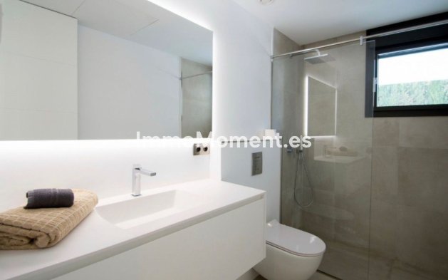 Revente - Villa - Marbella - Nueva Andalucía