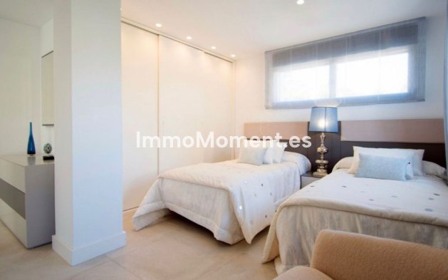 Revente - Villa - Marbella - Nueva Andalucía