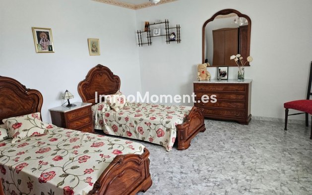 Revente - Villa - Intérieur                       - Churriana