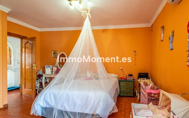 Wiederverkauf - Villa - Benalmadena - Benalmadena Centro