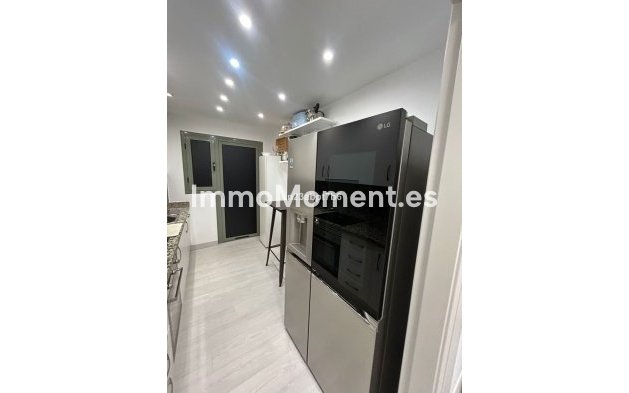 Wiederverkauf - Wohnung - Estepona  - Atalaya