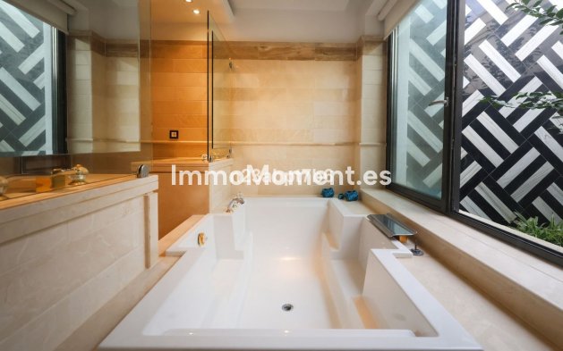 Bestaande woning - Villa - Marbella - Puerto Banús