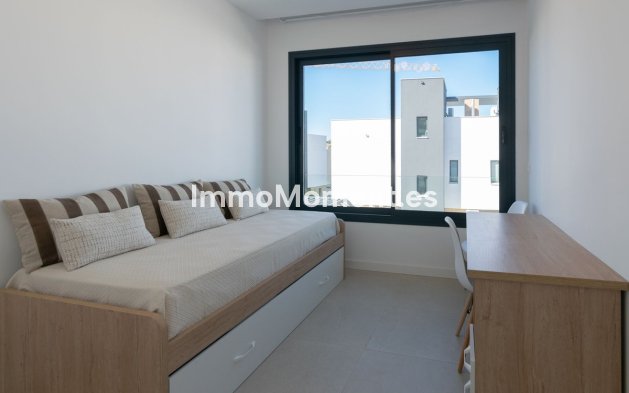 Resale - Villa - Estepona - Atalaya