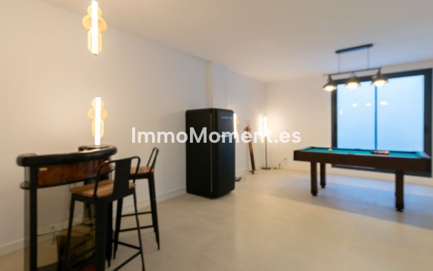 Resale - Villa - Estepona - Atalaya