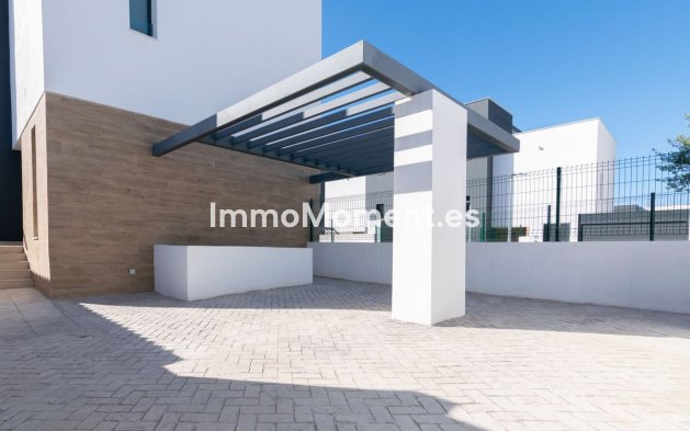 Resale - Villa - Estepona - Atalaya