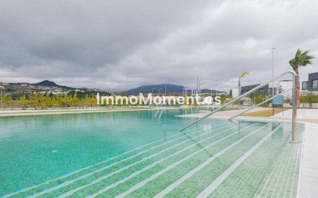 Resale - Villa - Estepona - Atalaya