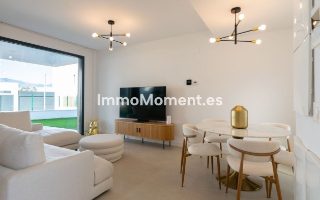 Resale - Villa - Estepona - Atalaya