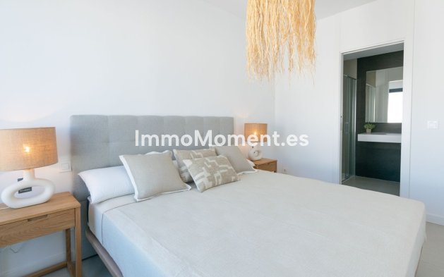 Resale - Villa - Estepona - Atalaya