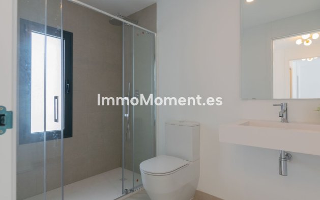 Resale - Villa - Estepona - Atalaya