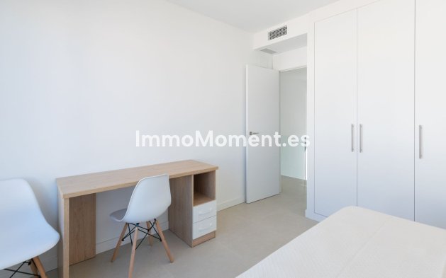 Resale - Villa - Estepona - Atalaya