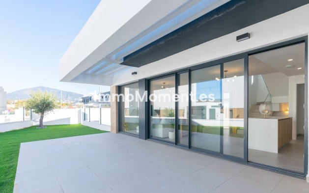 Resale - Villa - Estepona - Atalaya