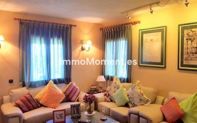 Wiederverkauf - Villa - Estepona  - Estepona Centro