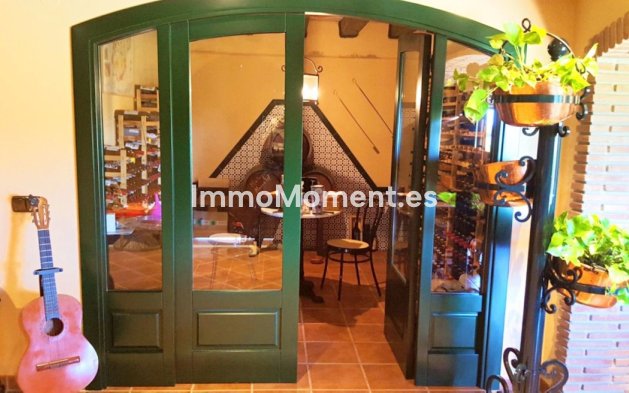 Wiederverkauf - Villa - Estepona  - Estepona Centro