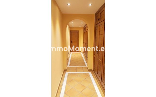 Wiederverkauf - Villa - Estepona  - Estepona Centro