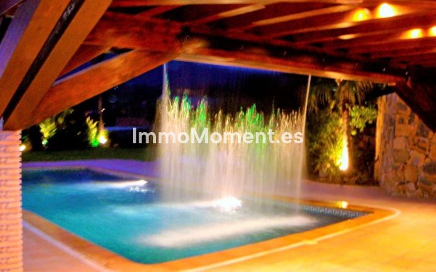 Wiederverkauf - Villa - Estepona  - Estepona Centro