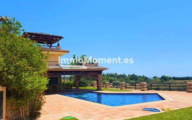 Wiederverkauf - Villa - Estepona  - Estepona Centro