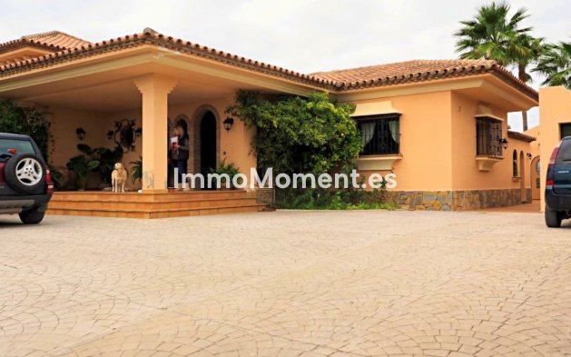 Wiederverkauf - Villa - Estepona  - Estepona Centro