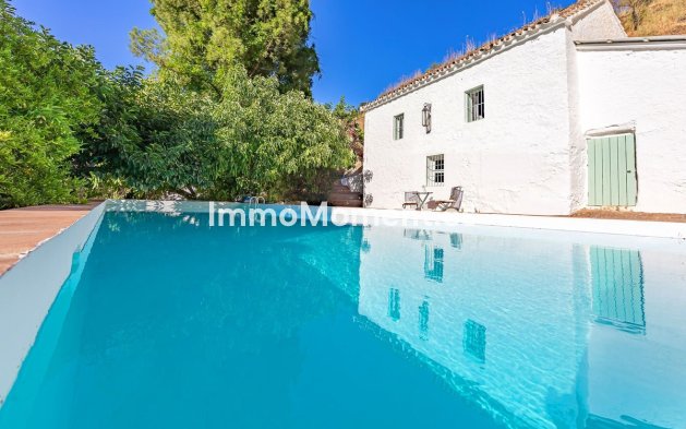 Reventa - Casa de campo - Interior  - Coín