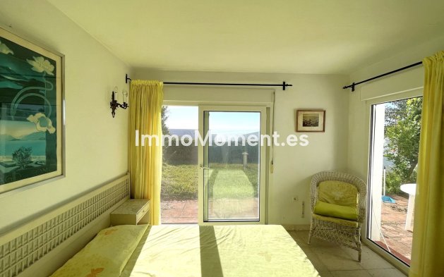 Bestaande woning - Villa - Estepona  - Estepona Centro
