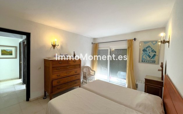 Bestaande woning - Villa - Estepona  - Estepona Centro