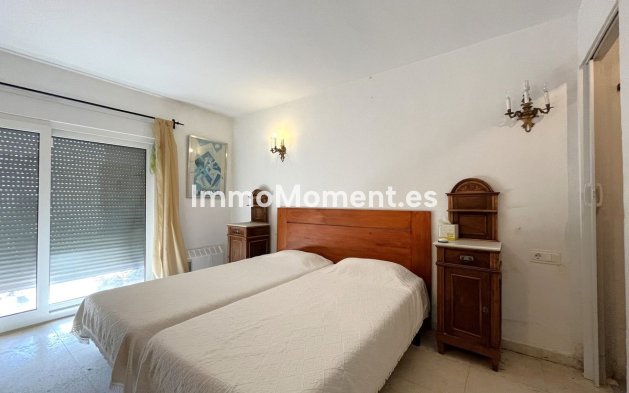 Bestaande woning - Villa - Estepona  - Estepona Centro