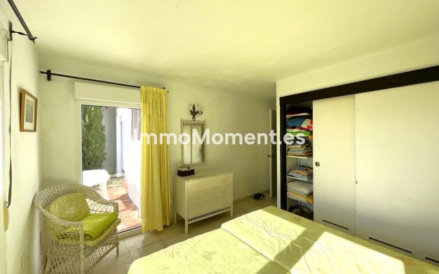 Bestaande woning - Villa - Estepona  - Estepona Centro