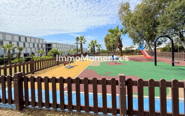 Wiederverkauf - Wohnung - Manilva - La Duquesa