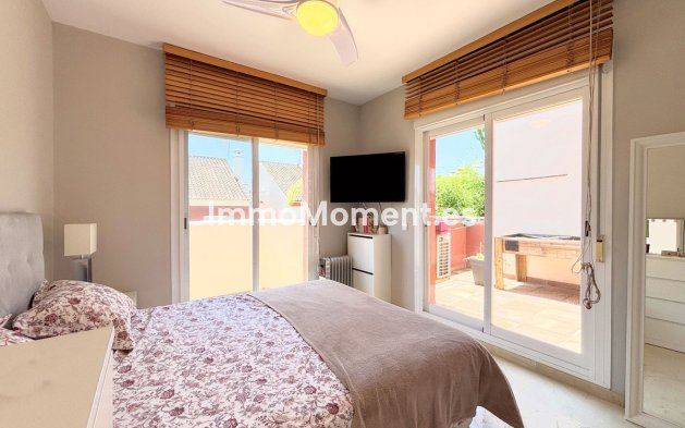 Wiederverkauf - Reihenhaus - Estepona  - Estepona Centro