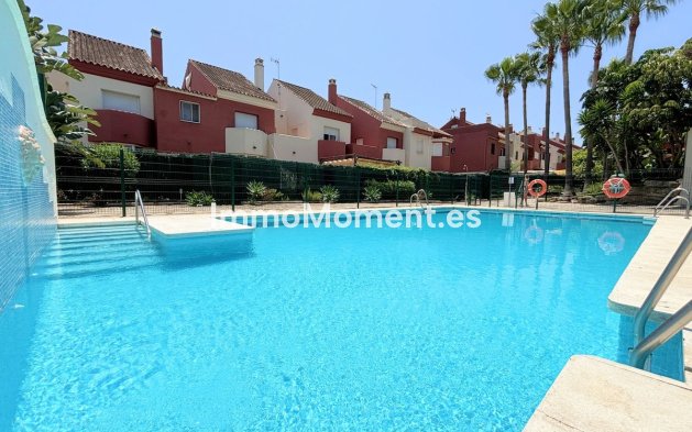 Wiederverkauf - Reihenhaus - Estepona  - Estepona Centro