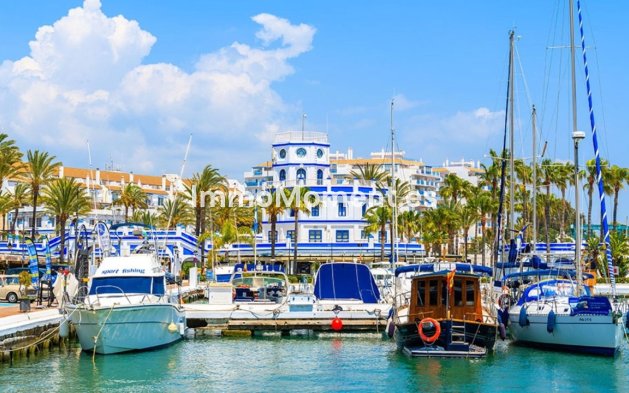 Wiederverkauf - Reihenhaus - Estepona  - Estepona Centro